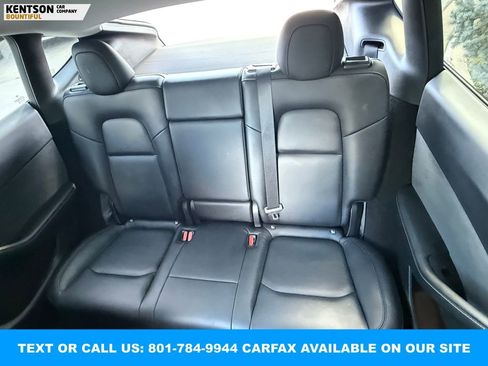 Used 2022 Tesla Model Y Performance AWD/4WD image 31