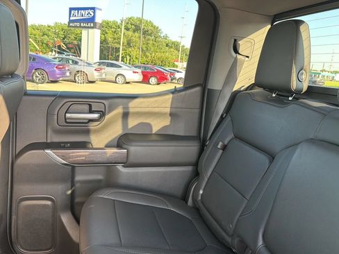 Used 2019 Chevrolet Silverado 1500 LTZ w/ LTZ Premium Package AWD/4WD image 44