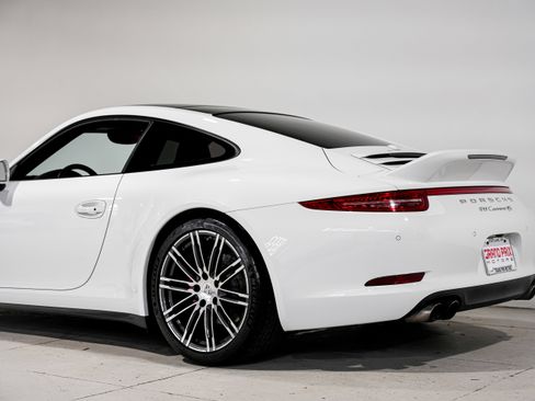 Used 2016 Porsche 911 Carrera 4S image 37