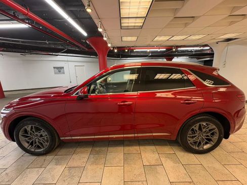 Used 2023 Genesis GV70 2.5T w/ Advanced Package image 6