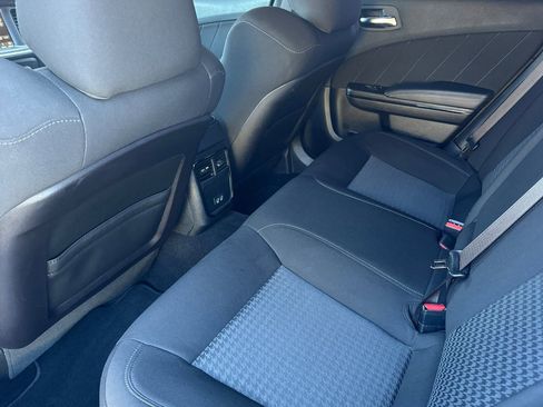 Used 2022 Dodge Charger R/T w/ Harman/Kardon Audio Group image 14