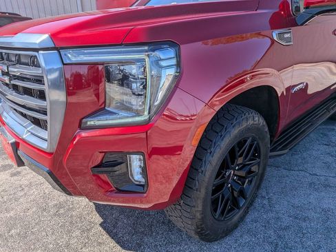 Used 2022 GMC Yukon AT4 w/ Technology Package image 9