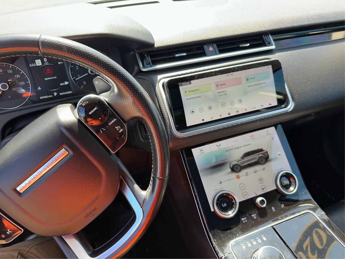 Used 2020 Land Rover Range Rover Velar S AWD/4WD image 26