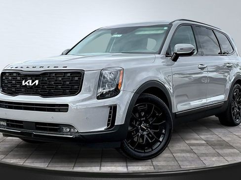 Used 2022 Kia Telluride SX w/ SX Prestige Package image 1