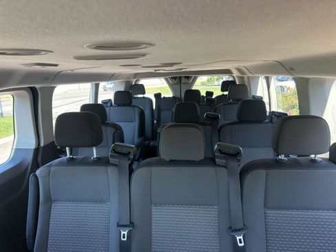 Used 2024 Ford Transit 350 XLT RWD image 25