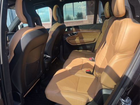 Used 2018 Volvo XC90 T6 Inscription w/ Luxury Package image 21
