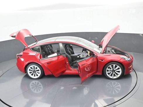 Used 2022 Tesla Model 3 Standard Range image 66