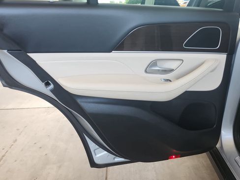 Used 2024 Mercedes-Benz GLE 450 4MATIC image 14