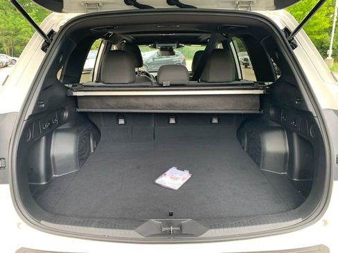 Certified 2025 Subaru Forester Premium AWD/4WD image 13
