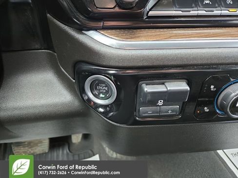 Used 2025 Chevrolet Silverado 1500 LT AWD/4WD image 21