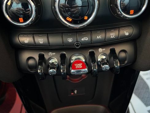 Used 2022 MINI Cooper 2-Door Hardtop image 19