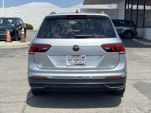 Certified 2023 Volkswagen Tiguan SE w/ Panoramic Sunroof Package FWD image 26