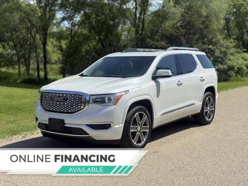 Used 2017 GMC Acadia Denali w/ Technology Package AWD/4WD image 1