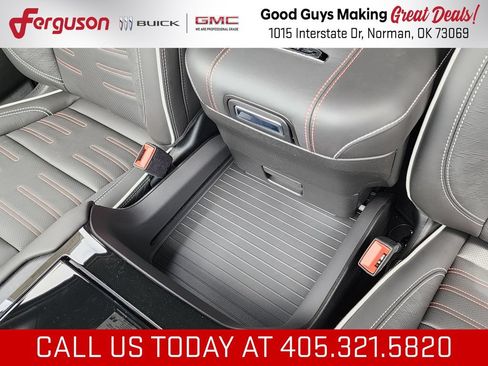 New 2026 GMC Yukon AT4 Ultimate AWD/4WD image 39