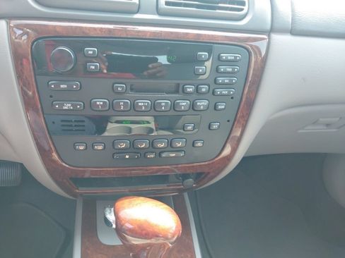 Used 2005 Mercury Sable LS FWD image 19