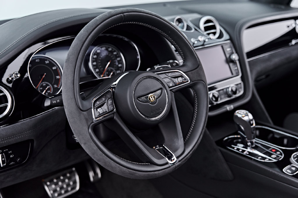 Used 2020 Bentley Bentayga Speed AWD/4WD image 2