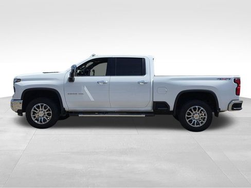 Certified 2025 Chevrolet Silverado 2500 LTZ AWD/4WD image 11