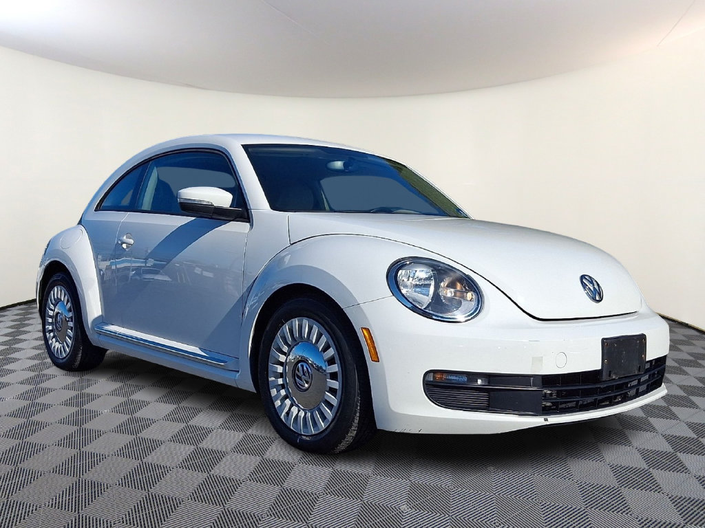 Used 2014 Volkswagen Beetle 2.5 FWD image 1