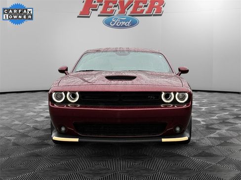 Used 2022 Dodge Challenger R/T w/ Plus Package image 8