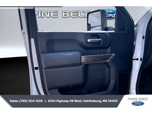 Used 2020 Chevrolet Silverado 2500 LT AWD/4WD image 18