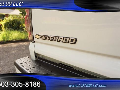 Used 2006 Chevrolet Silverado 2500 LT AWD/4WD image 29