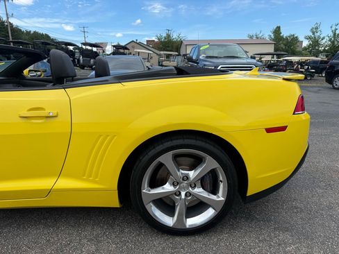 Used 2015 Chevrolet Camaro SS w/ RS Package RWD image 10
