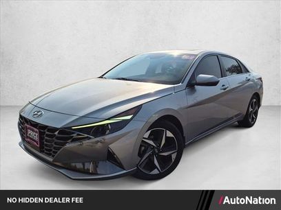 Used 2022 Hyundai Elantra SEL w/ Convenience + Premium Package