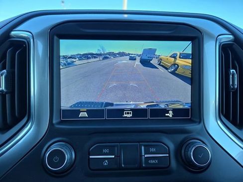 Used 2022 Chevrolet Silverado 3500 LT w/ Convenience Package image 23