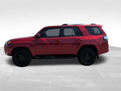 Used 2023 Toyota 4Runner SR5 Premium w/ Moonroof Package AWD/4WD image 6