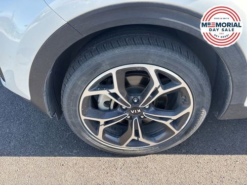 Certified 2022 Kia Sportage SX AWD/4WD image 2