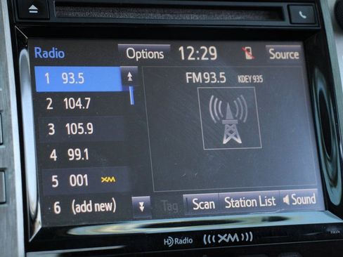 Used 2019 Toyota Tundra SR5 w/ SR5 Upgrade Package image 26