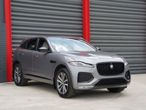 Used 2026 Jaguar F-PACE R-Dynamic S AWD/4WD image 5