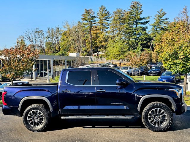Used 2023 Toyota Tundra Limited w/ Power Package AWD/4WD image 9