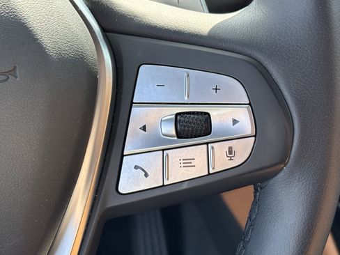 Used 2025 BMW X4 xDrive30i image 19