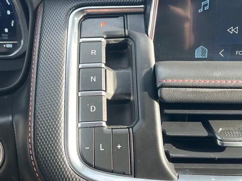 Used 2022 Chevrolet Tahoe RST w/ Luxury Package image 27