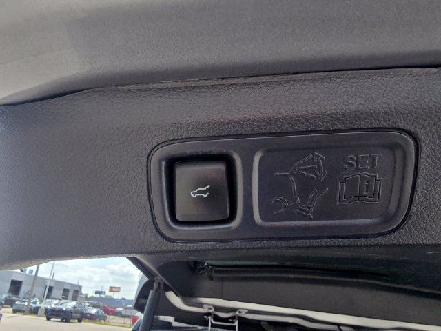 Used 2023 Lincoln Navigator Reserve AWD/4WD image 17
