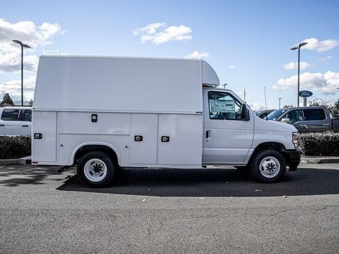 New 2024 Ford E-350 and Econoline 350 Super Duty w/ Power Windows & Locks Group image 2