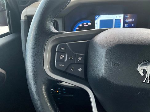 Used 2023 Ford Bronco Wildtrak image 16