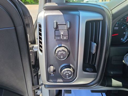 Used 2018 GMC Sierra 1500 SLT w/ SLT Premium Package AWD/4WD image 19