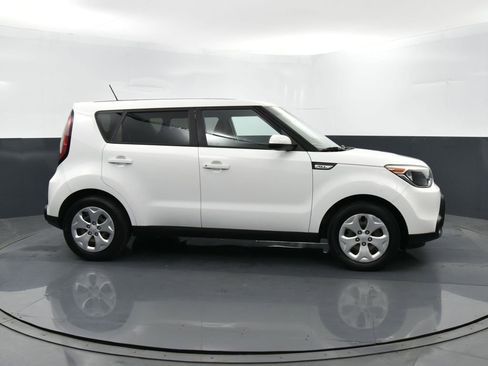 Used 2015 Kia Soul image 39