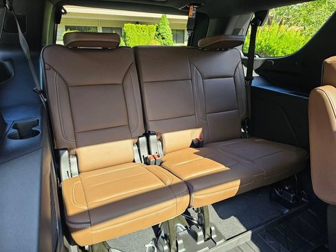 New 2026 Chevrolet Tahoe High Country w/ Sun And Tow Package AWD/4WD image 13