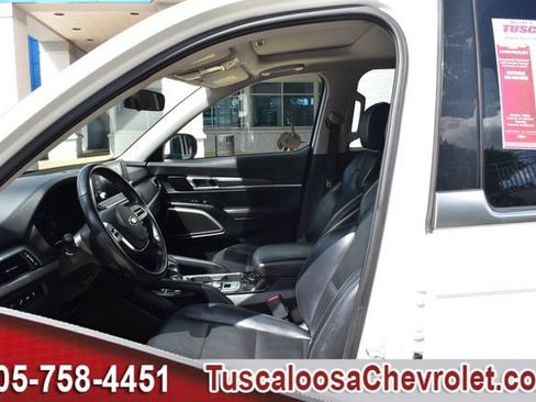 Used 2020 Kia Telluride S w/ S 8 Passenger Seating Package FWD image 21