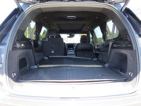 Used 2024 Jeep Grand Cherokee L Summit AWD/4WD image 12