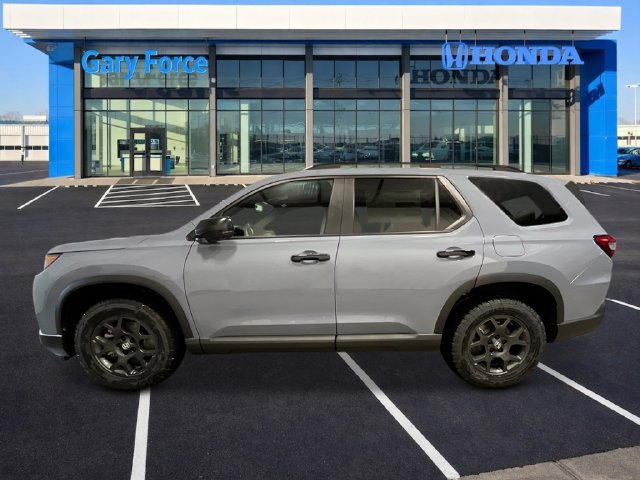 New 2026 Honda Pilot TrailSport image 2