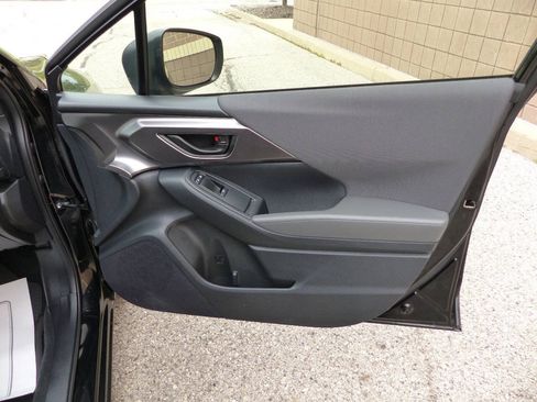 Used 2025 Subaru Impreza 2.0i AWD/4WD image 39