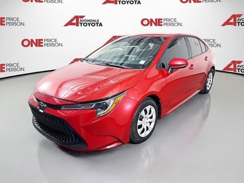 Used 2021 Toyota Corolla LE FWD image 3