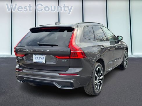 Certified 2025 Volvo XC60 B5 Plus image 4