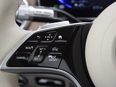 Certified 2023 Mercedes-Benz EQS 450+ SUV image 23