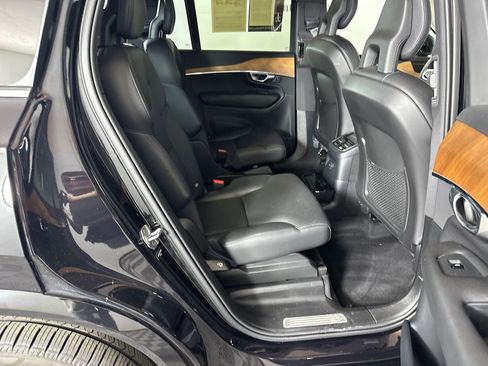 Used 2022 Volvo XC90 T8 Inscription Expression w/ Advanced Package AWD/4WD image 15