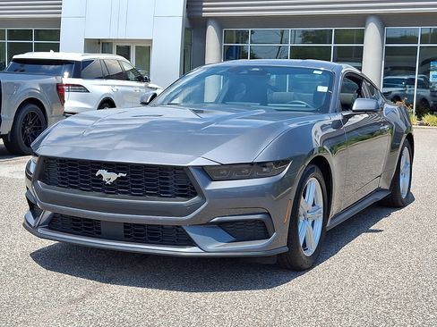 Certified 2026 Ford Mustang Coupe RWD image 4